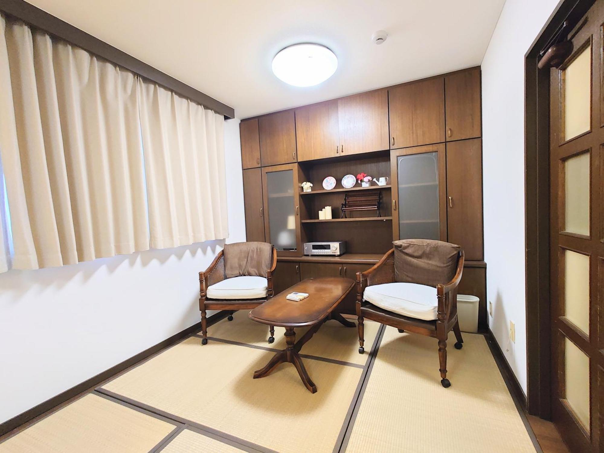 Base Osaka Apartment Exterior photo